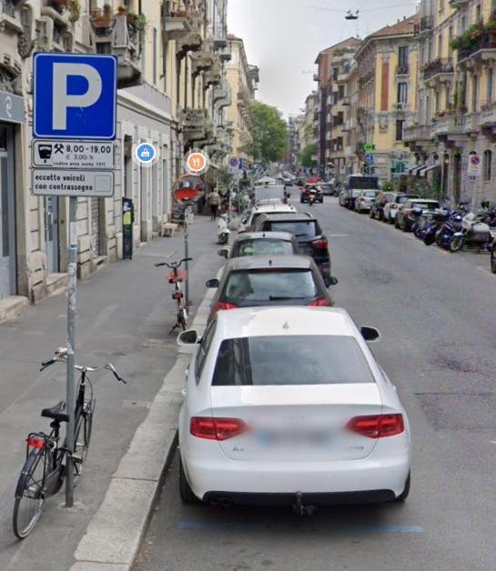 Apartment In Historic Building- Porta Venezia Mailand